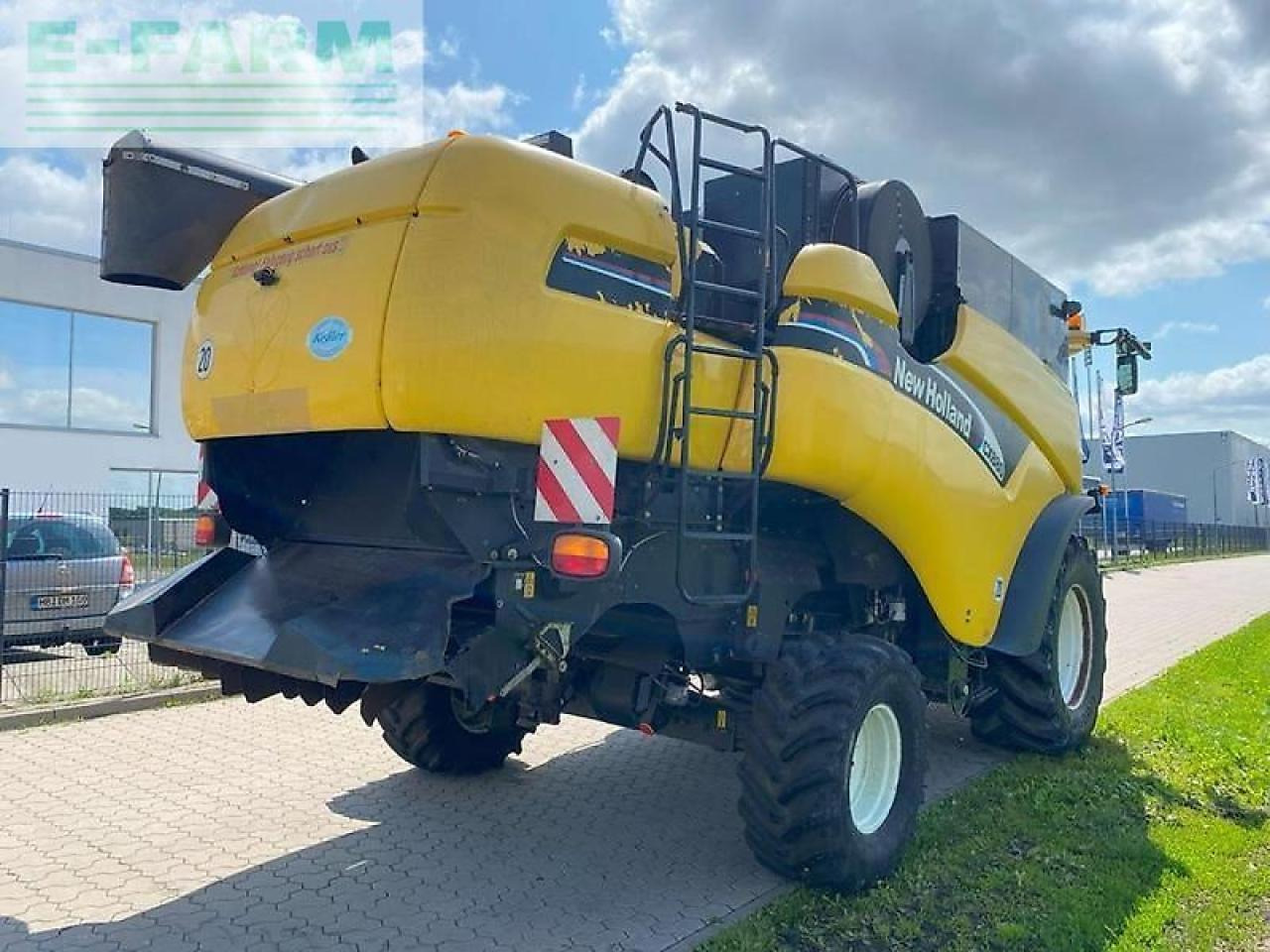 New Holland cx 880 - Derliaus nuėmimo kombainas: foto 4 New Holland cx 880 - Derliaus nuėmimo kombainas: foto 4