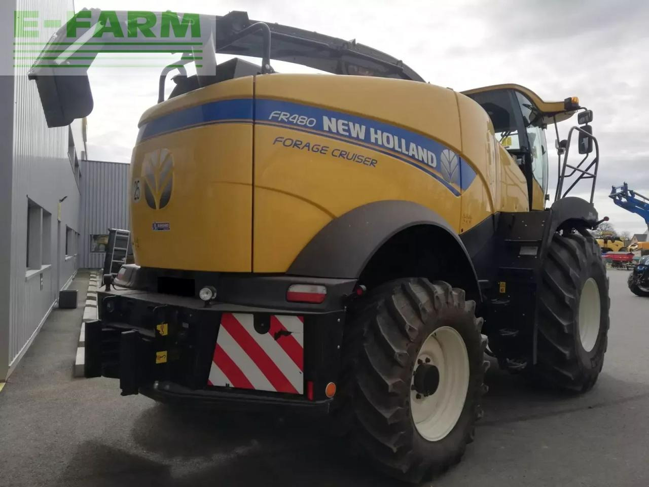 New Holland fr 480 - Pašarų kombainas: foto 4 New Holland fr 480 - Pašarų kombainas: foto 4
