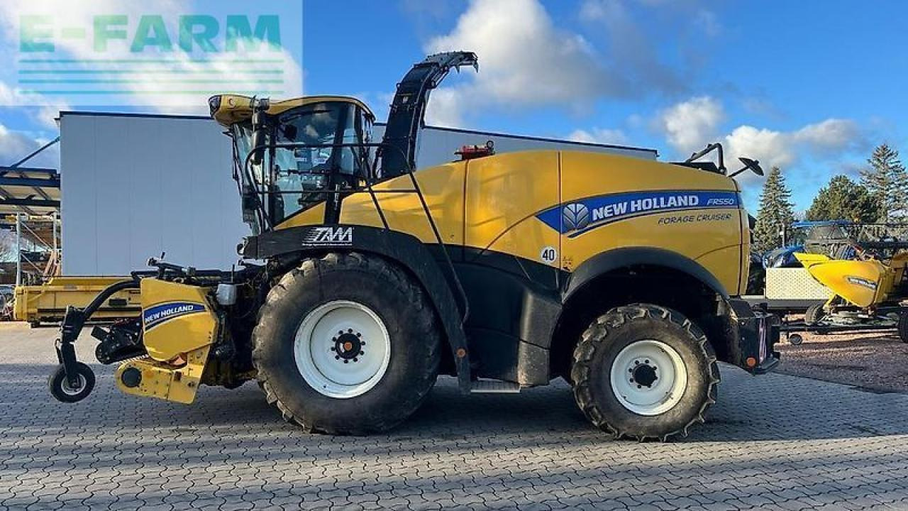 New Holland fr 550 häcksler inkl. pickup + maisgebiss bruttopreis - Pašarų kombainas: foto 5 New Holland fr 550 häcksler inkl. pickup + maisgebiss bruttopreis - Pašarų kombainas: foto 5