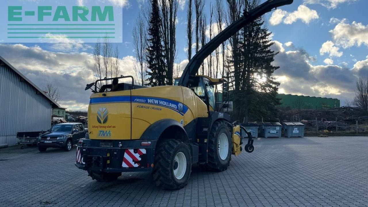 New Holland fr 550 häcksler inkl. pickup und maisgebiss - Pašarų kombainas: foto 2 New Holland fr 550 häcksler inkl. pickup und maisgebiss - Pašarų kombainas: foto 2