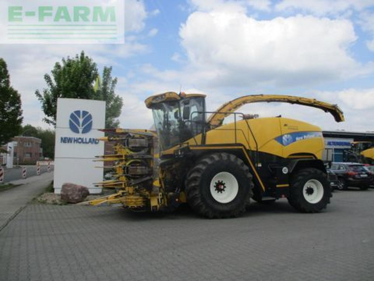 New Holland fr 9050 / fr9050 - Pašarų kombainas: foto 1 New Holland fr 9050 / fr9050 - Pašarų kombainas: foto 1