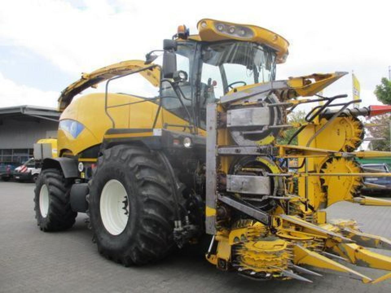 New Holland fr 9050 / fr9050 - Pašarų kombainas: foto 3 New Holland fr 9050 / fr9050 - Pašarų kombainas: foto 3