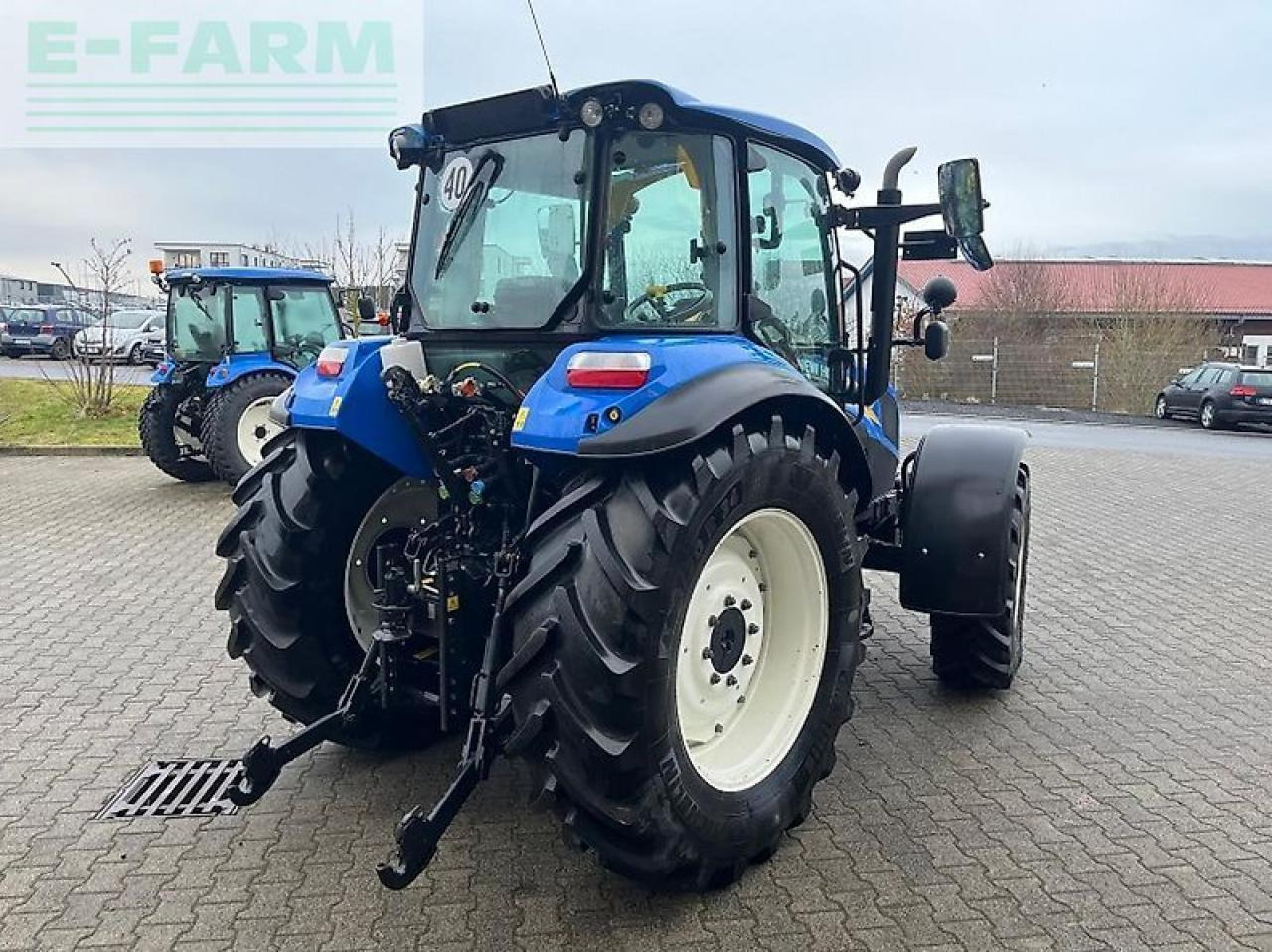 New Holland t 5.95 - Traktorius: foto 4 New Holland t 5.95 - Traktorius: foto 4