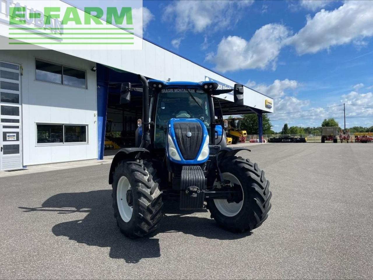 New Holland t 6.155 - Traktorius: foto 2 New Holland t 6.155 - Traktorius: foto 2