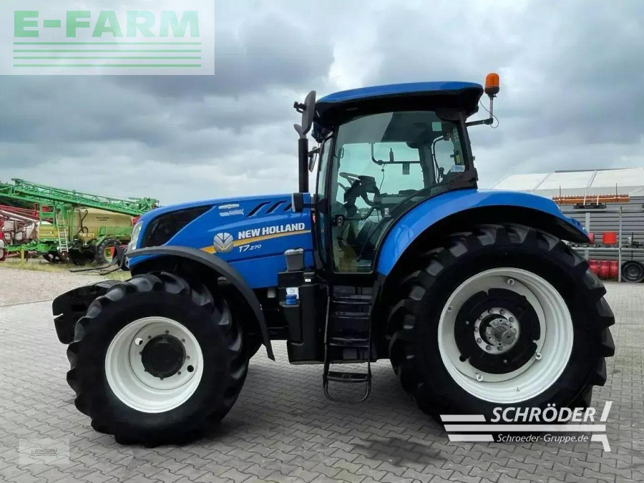 New Holland t 7.270 autocommand - Traktorius: foto 4 New Holland t 7.270 autocommand - Traktorius: foto 4