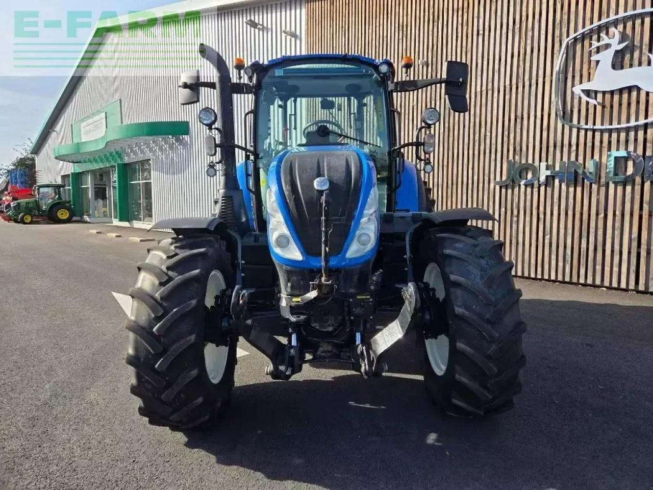 New Holland t5-100 - Traktorius: foto 3 New Holland t5-100 - Traktorius: foto 3