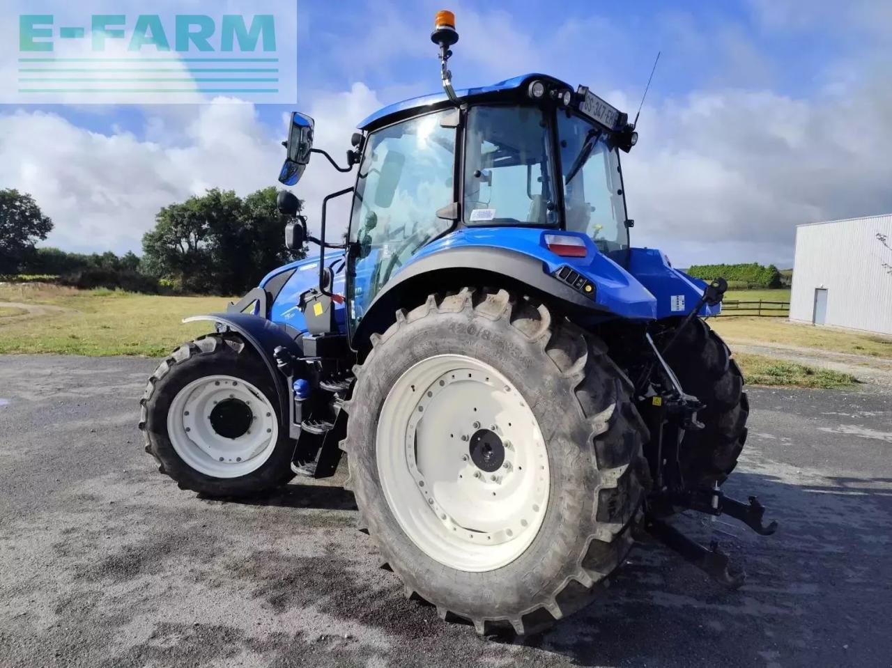 New Holland t5.100ec EC - Traktorius: foto 4 New Holland t5.100ec EC - Traktorius: foto 4