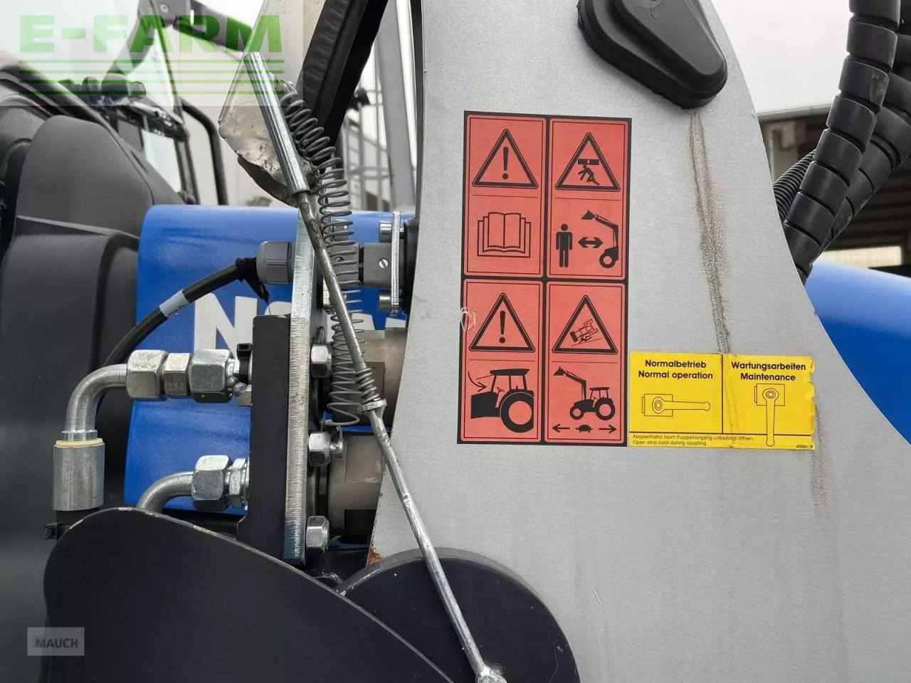 New Holland t5.105 electro command - Traktorius: foto 5 New Holland t5.105 electro command - Traktorius: foto 5