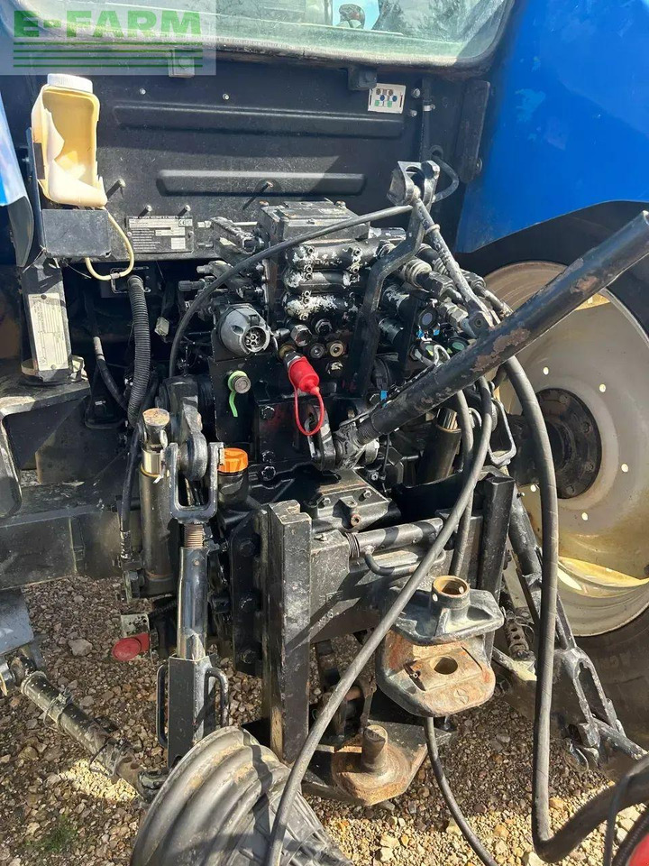 New Holland t5.95 - Traktorius: foto 4 New Holland t5.95 - Traktorius: foto 4
