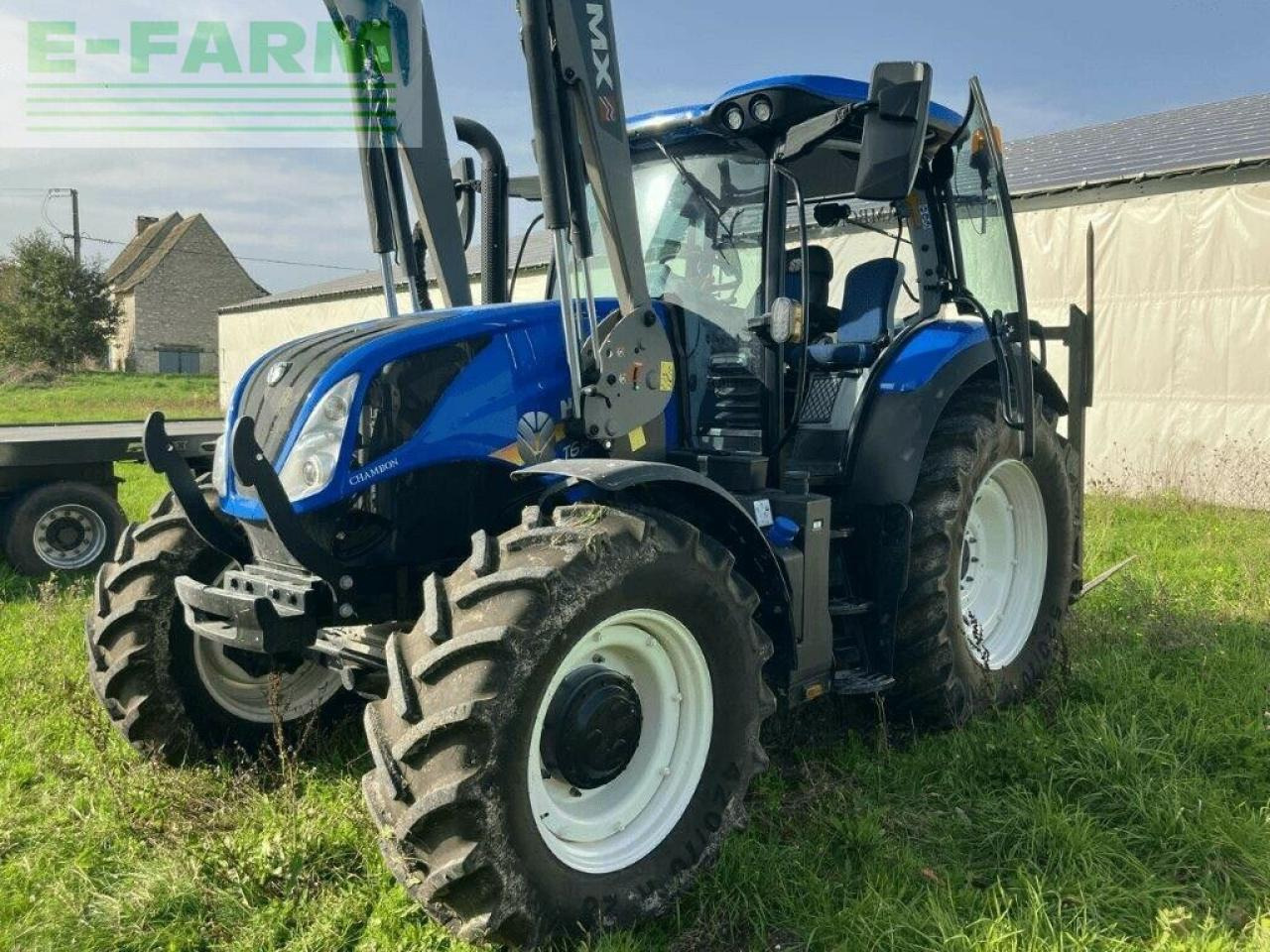 New Holland t6.145 - Traktorius: foto 1 New Holland t6.145 - Traktorius: foto 1
