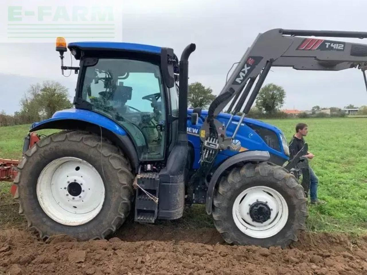 New Holland t6-155ac - Traktorius: foto 3 New Holland t6-155ac - Traktorius: foto 3