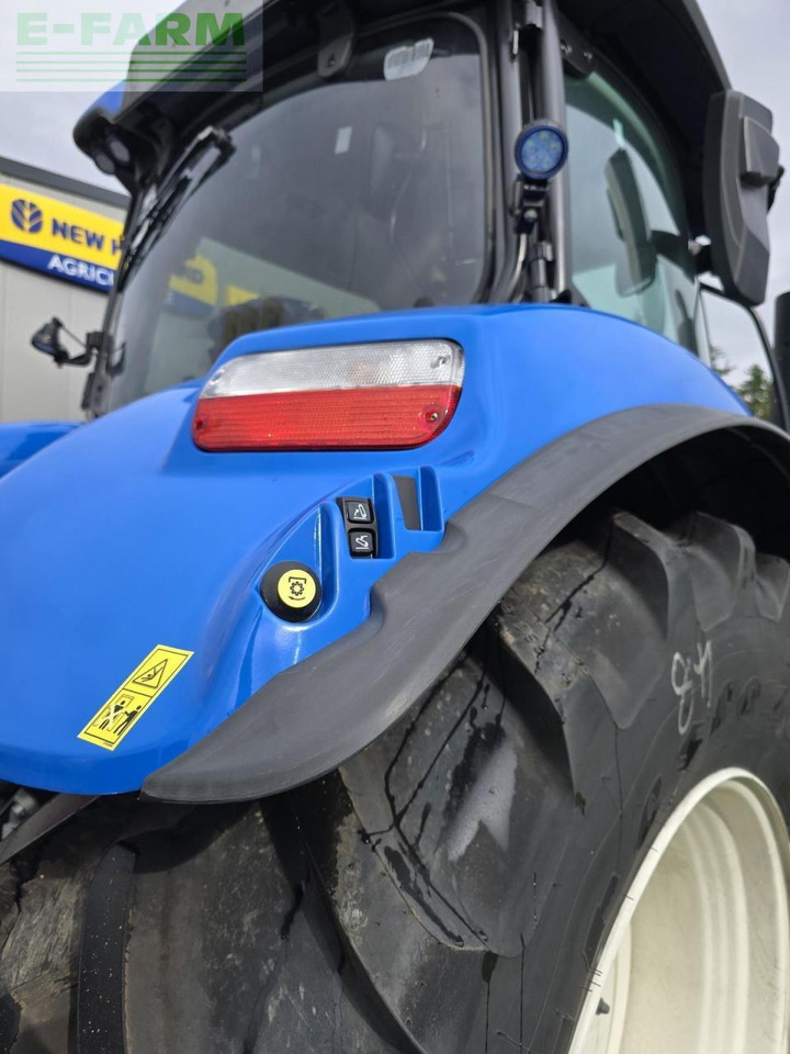 Traktorius New Holland t6.180 methane power Methane Power: foto 8