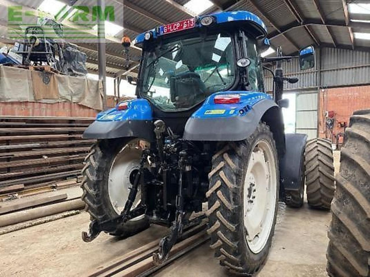 New Holland t6030 - Traktorius: foto 4 New Holland t6030 - Traktorius: foto 4