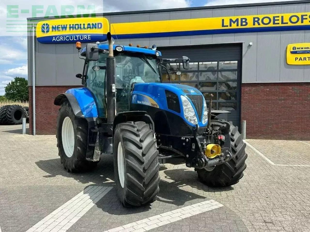 New Holland t6030 rc - Traktorius: foto 1 New Holland t6030 rc - Traktorius: foto 1