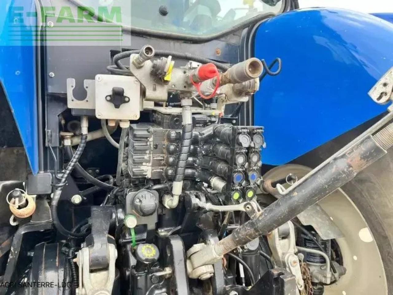 New Holland t7.200 ac - Traktorius: foto 4 New Holland t7.200 ac - Traktorius: foto 4