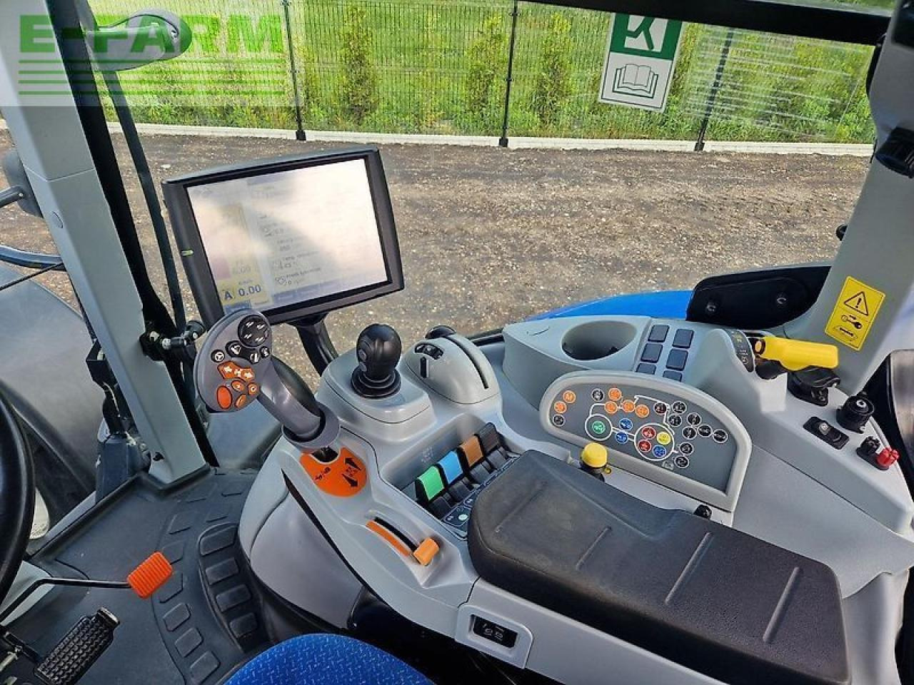 Traktorius New Holland t7.200 autocommand: foto 8