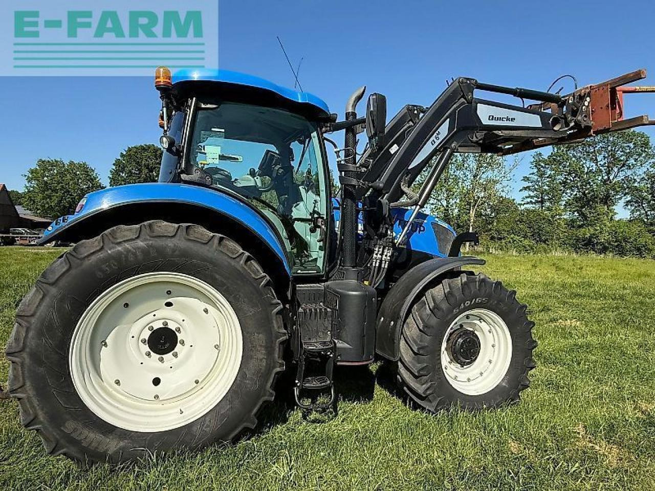 New Holland t7.210 auto command - Traktorius: foto 2 New Holland t7.210 auto command - Traktorius: foto 2