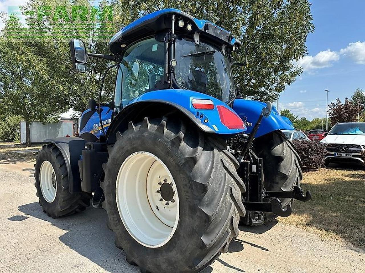 New Holland t7.210 powershift - Traktorius: foto 3 New Holland t7.210 powershift - Traktorius: foto 3