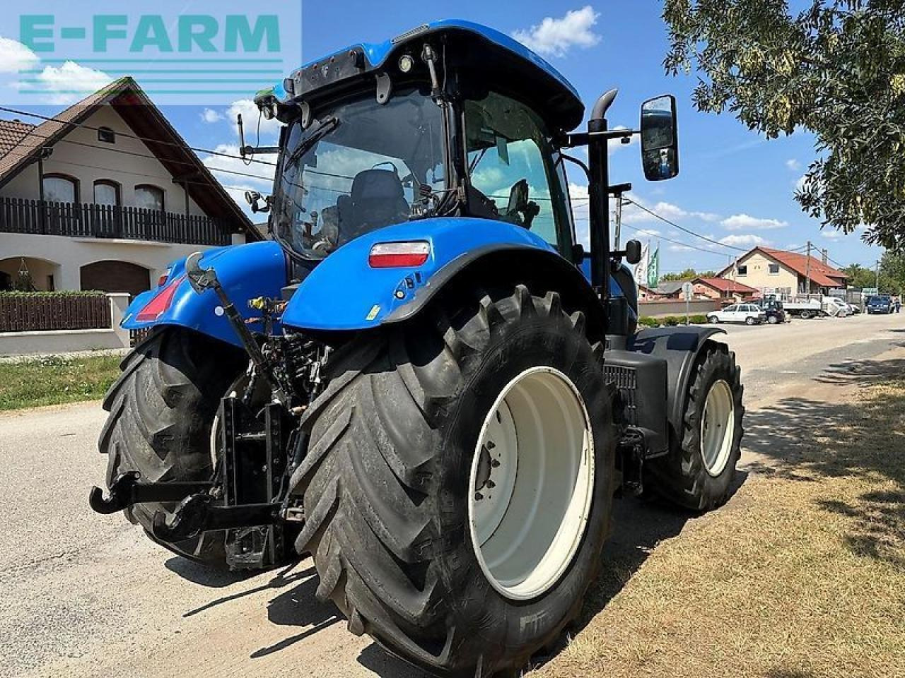 New Holland t7.210 powershift - Traktorius: foto 5 New Holland t7.210 powershift - Traktorius: foto 5