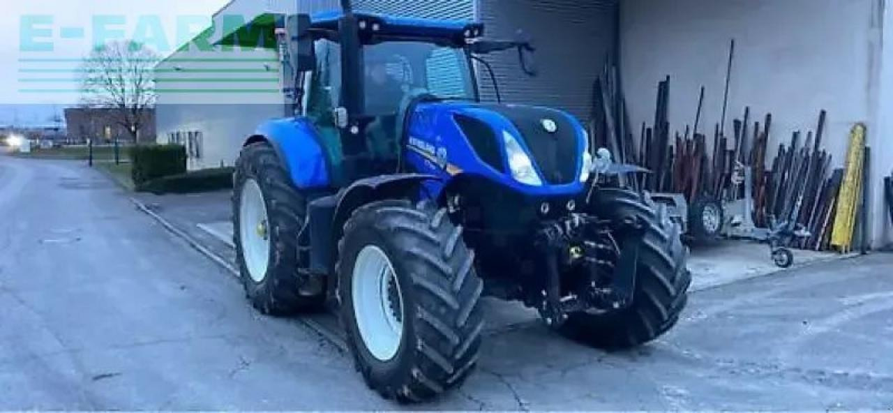 New Holland t7-245 powercommand - Traktorius: foto 1 New Holland t7-245 powercommand - Traktorius: foto 1