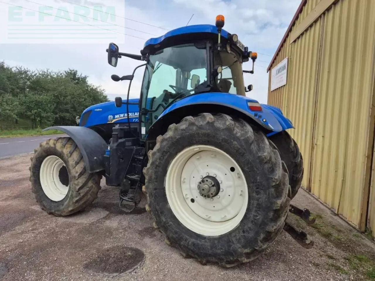 New Holland t7.250 ac - Traktorius: foto 4 New Holland t7.250 ac - Traktorius: foto 4