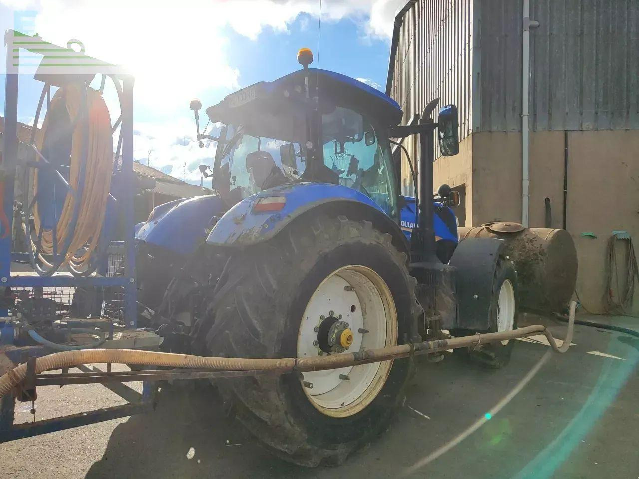 New Holland t7.270 ac - Traktorius: foto 4 New Holland t7.270 ac - Traktorius: foto 4