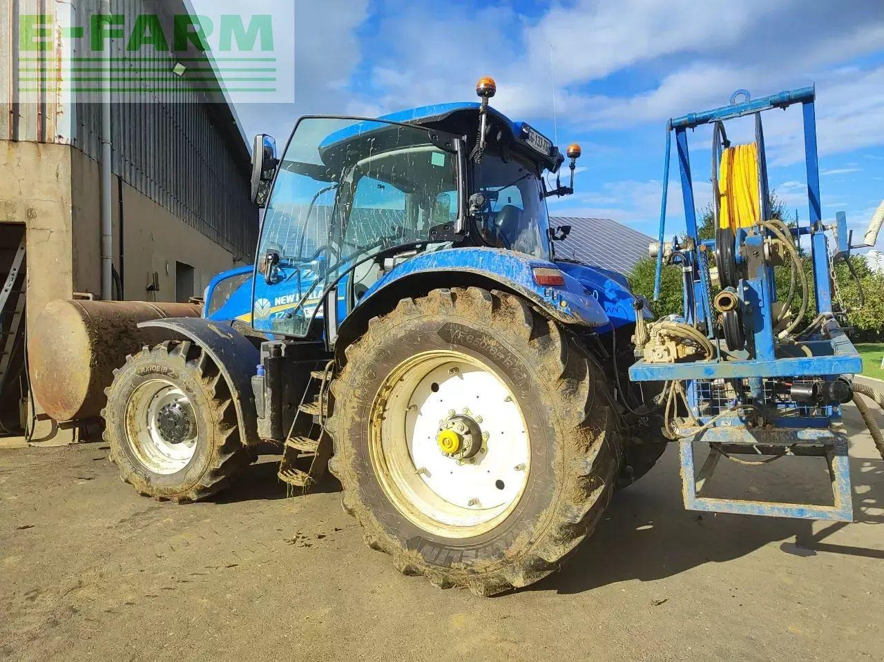 New Holland t7.270 ac - Traktorius: foto 2 New Holland t7.270 ac - Traktorius: foto 2