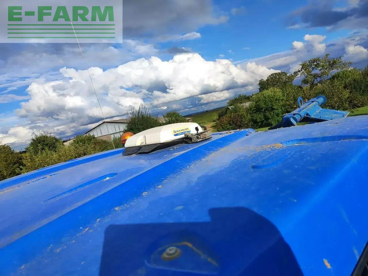 New Holland t7.270 ac - Traktorius: foto 5 New Holland t7.270 ac - Traktorius: foto 5