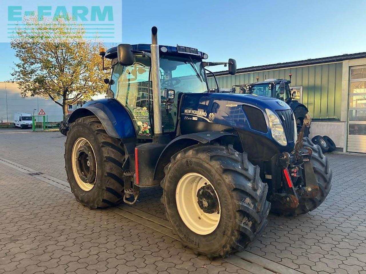 New Holland t7.270 auto command - Hot Deal - Traktorius: foto 1 New Holland t7.270 auto command - Hot Deal - Traktorius: foto 1
