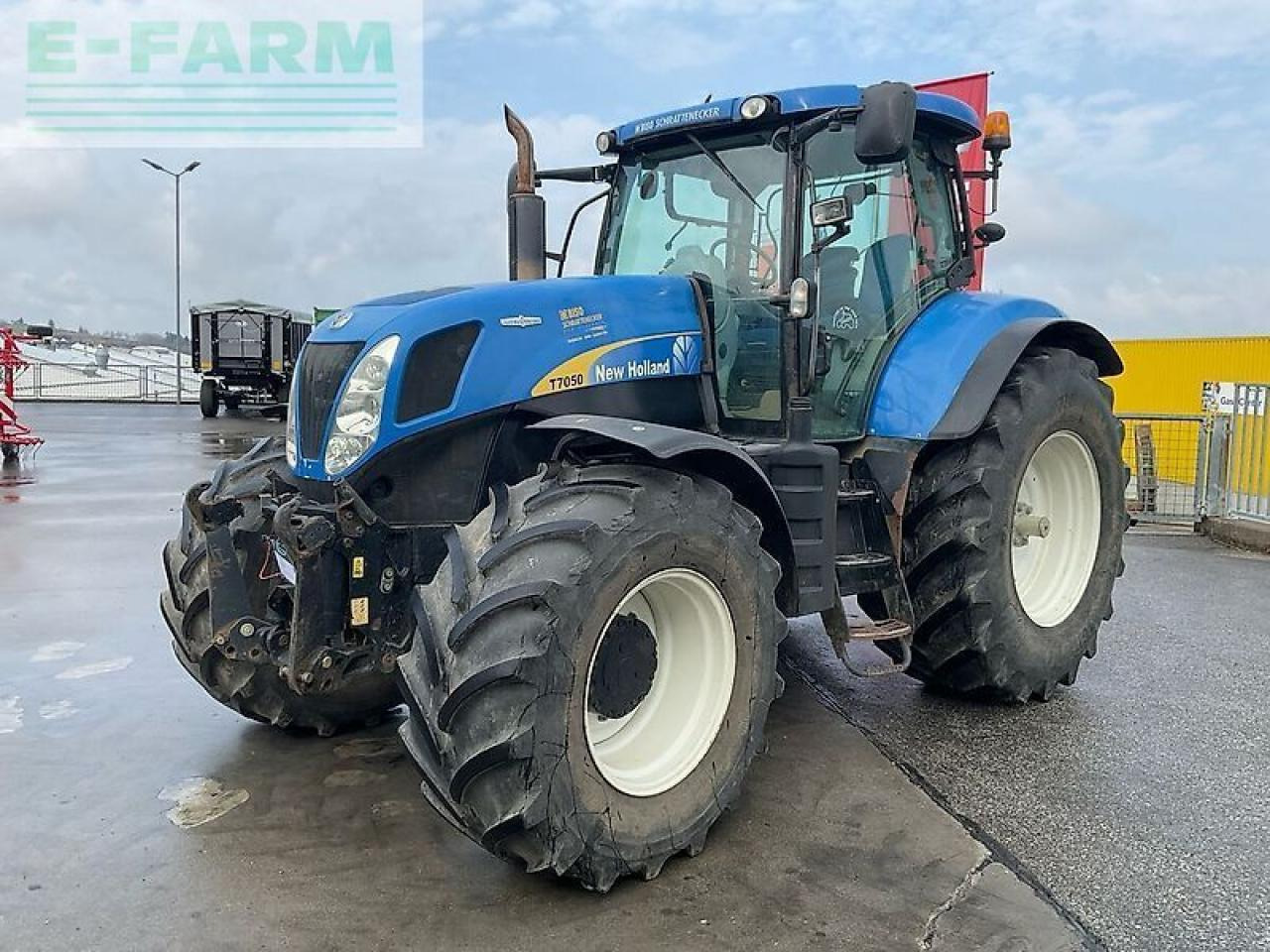 New Holland t7050 - Traktorius: foto 1 New Holland t7050 - Traktorius: foto 1