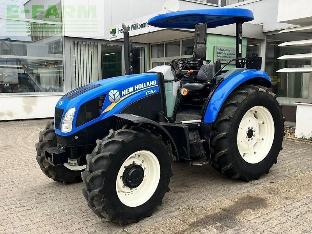New Holland td 5.85 - Traktorius: foto 1 New Holland td 5.85 - Traktorius: foto 1