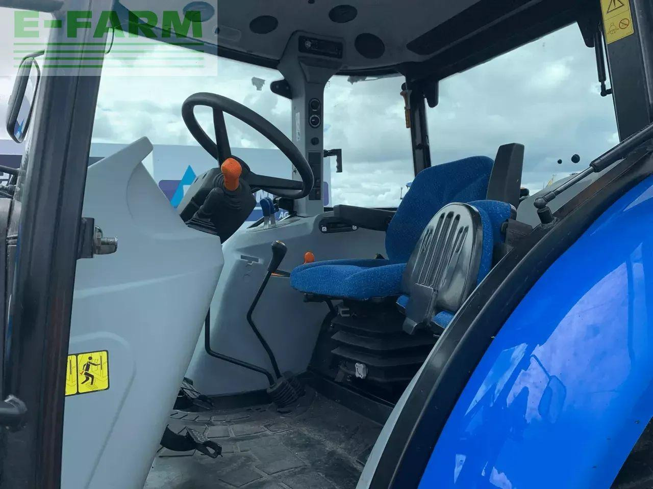 New Holland td5.105 - Traktorius: foto 2 New Holland td5.105 - Traktorius: foto 2