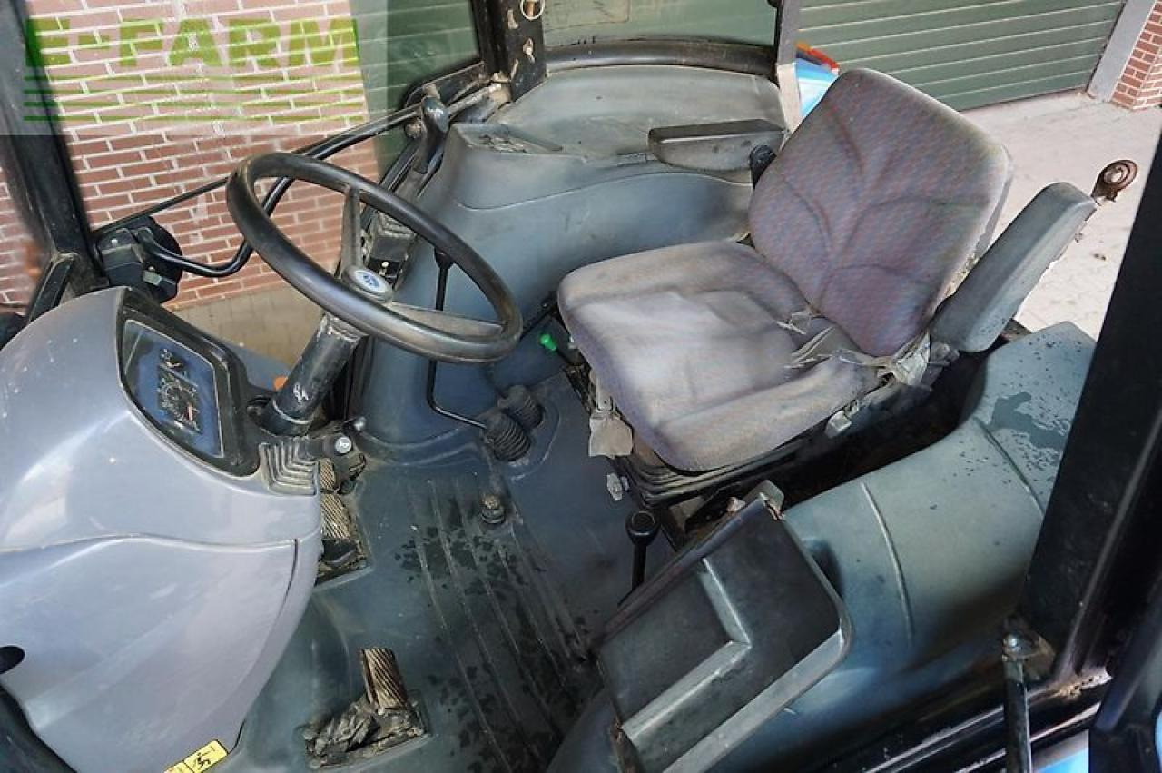 Traktorius New Holland td80d mit quicke frontlader D: foto 10