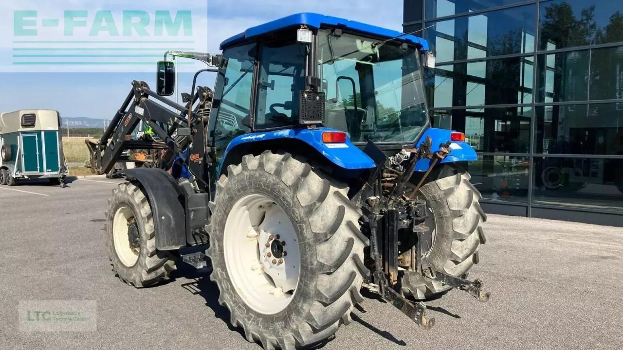 New Holland tl 80 - Traktorius: foto 4 New Holland tl 80 - Traktorius: foto 4