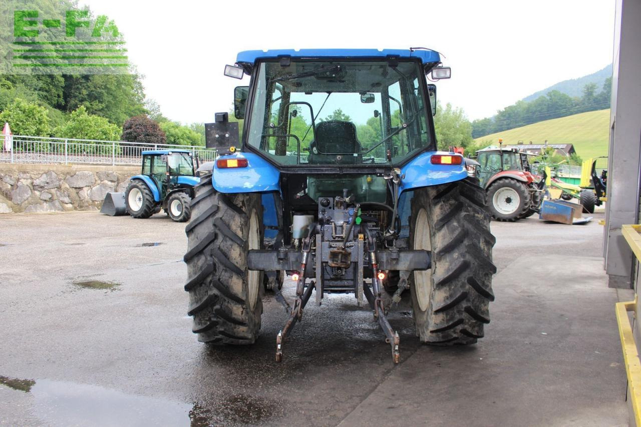New Holland tl 80 - Traktorius: foto 4 New Holland tl 80 - Traktorius: foto 4