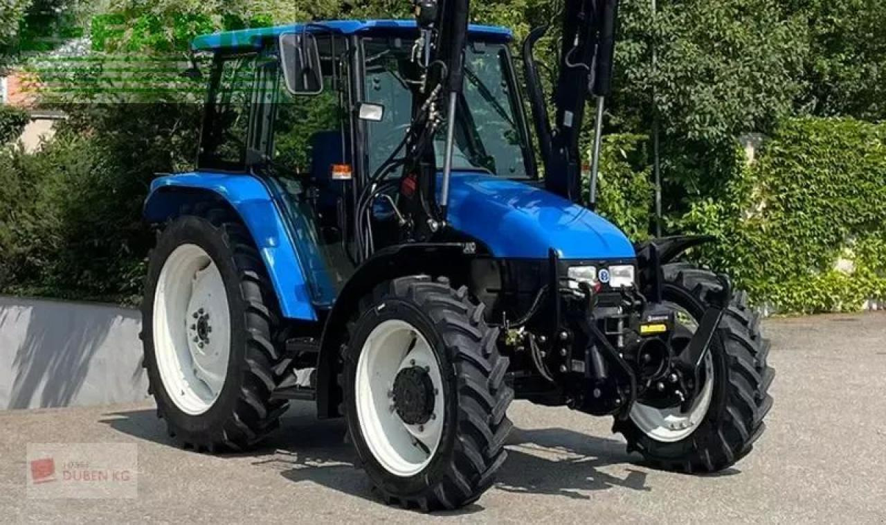 New Holland tl100 (4wd) - Traktorius: foto 3 New Holland tl100 (4wd) - Traktorius: foto 3