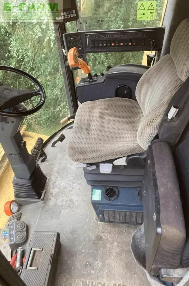 New Holland tx66 sl - Derliaus nuėmimo kombainas: foto 4 New Holland tx66 sl - Derliaus nuėmimo kombainas: foto 4