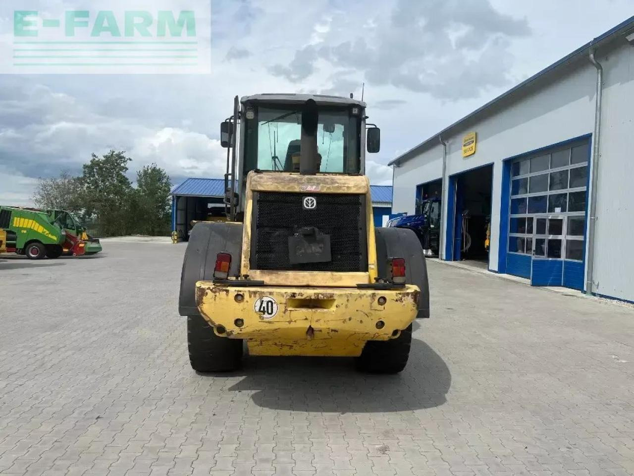 New Holland w 130 b - Mini ekskavatorius: foto 3 New Holland w 130 b - Mini ekskavatorius: foto 3
