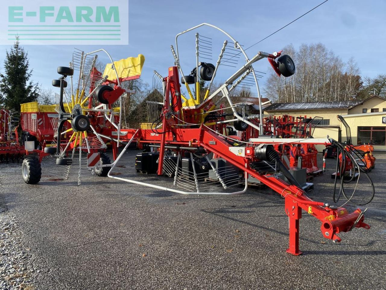 Pöttinger top 812 - Šieno grėblys/ Vartytuvas: foto 1 Pöttinger top 812 - Šieno grėblys/ Vartytuvas: foto 1