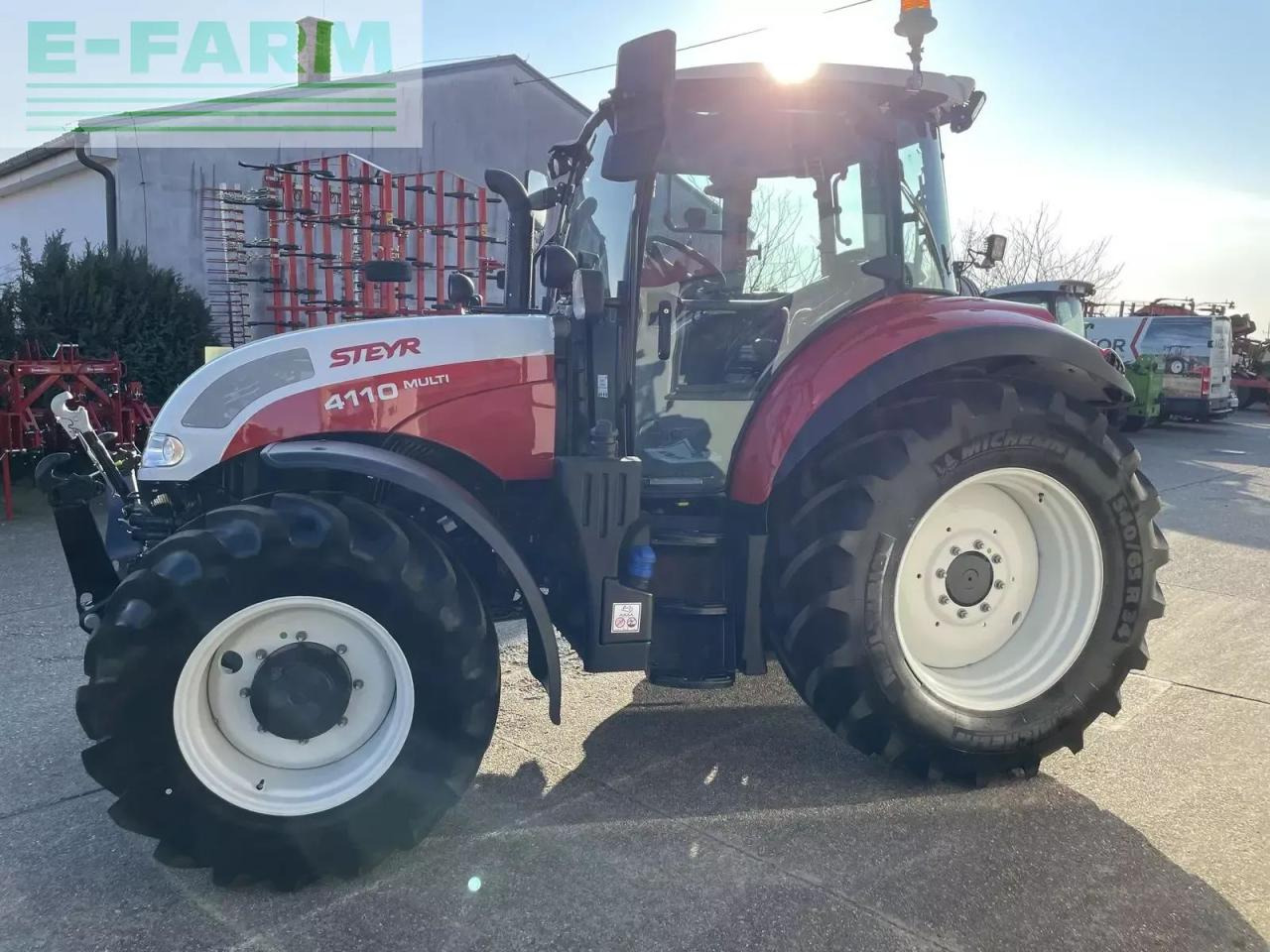 Steyr 4110 multi (stage v) - Traktorius: foto 4 Steyr 4110 multi (stage v) - Traktorius: foto 4
