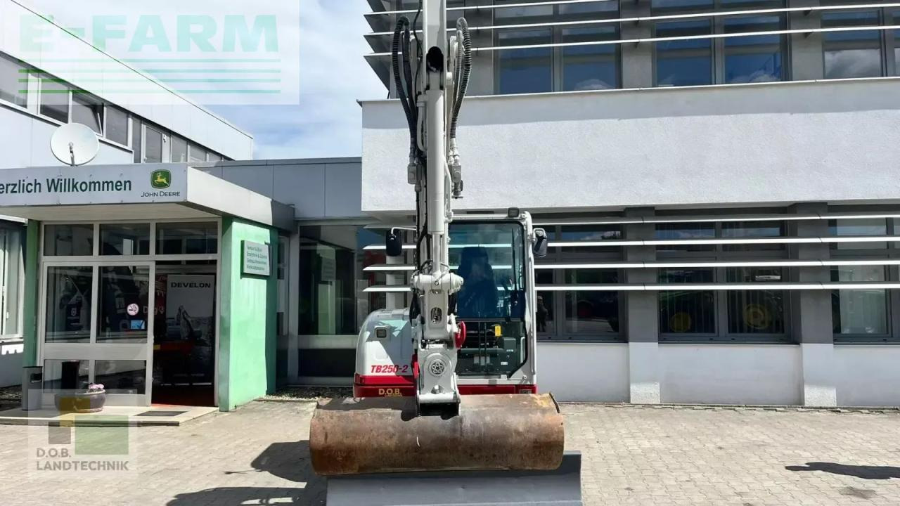 Takeuchi tb 250 - Mini ekskavatorius: foto 2 Takeuchi tb 250 - Mini ekskavatorius: foto 2