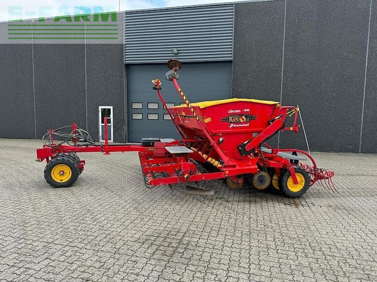 Väderstad rapid 400c - Sėjamoji: foto 1 Väderstad rapid 400c - Sėjamoji: foto 1