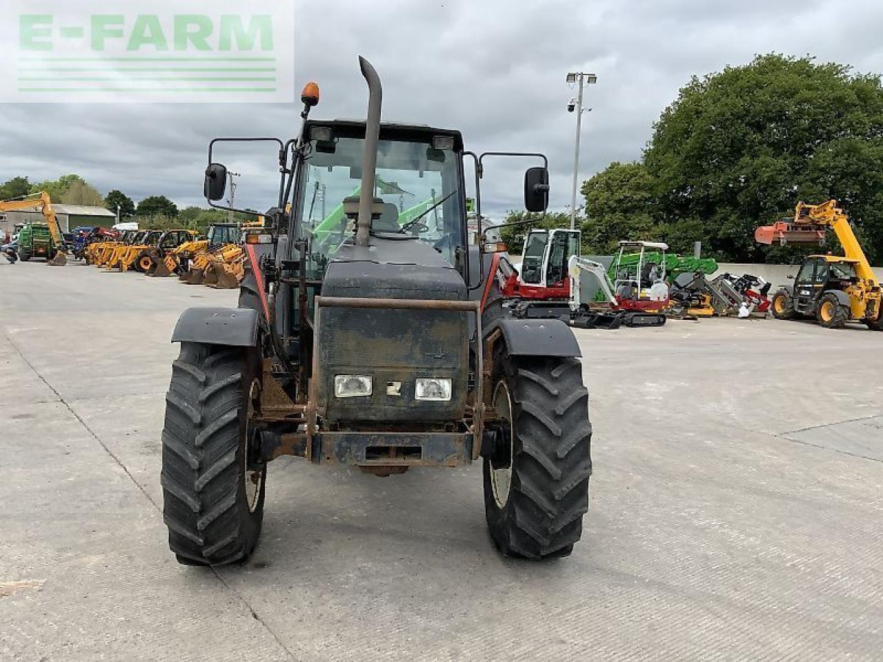 Valmet 8100 twin track reverse drive tractor - Traktorius: foto 3 Valmet 8100 twin track reverse drive tractor - Traktorius: foto 3