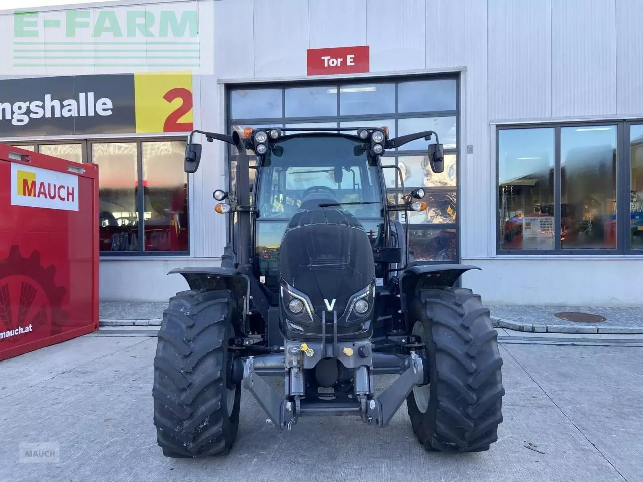 Valtra a 114 - Traktorius: foto 2 Valtra a 114 - Traktorius: foto 2
