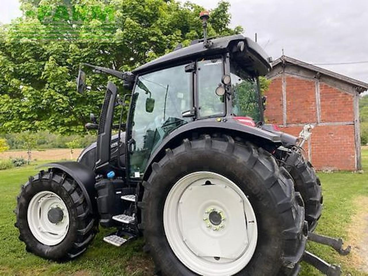 Valtra g125v - Traktorius: foto 3 Valtra g125v - Traktorius: foto 3