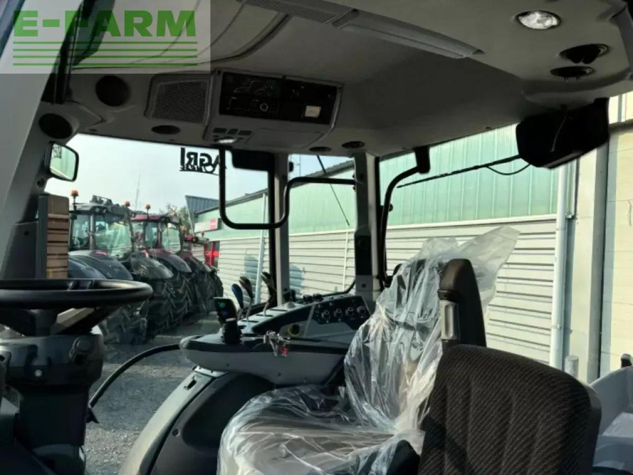 Valtra n135h - Traktorius: foto 5 Valtra n135h - Traktorius: foto 5