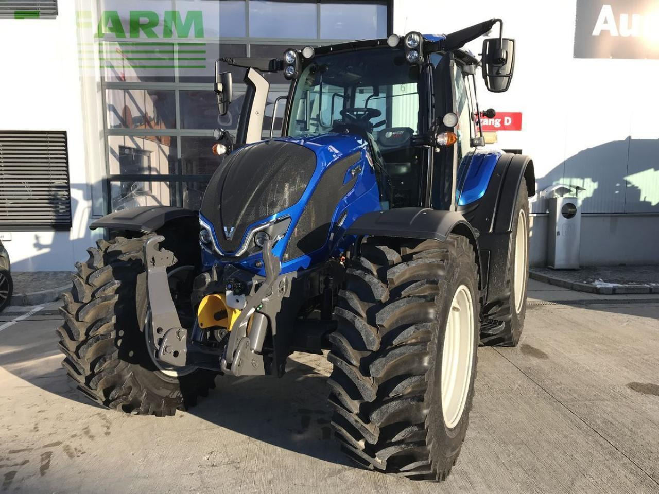 Valtra n175 versu Versu - Traktorius: foto 1 Valtra n175 versu Versu - Traktorius: foto 1