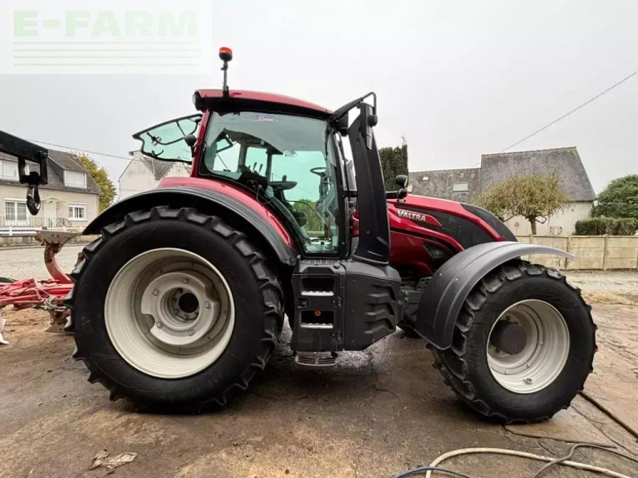Valtra t174ea - Traktorius: foto 3 Valtra t174ea - Traktorius: foto 3