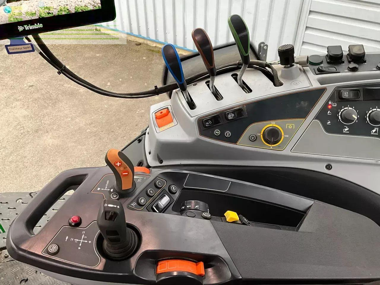 Valtra t174ea - Traktorius: foto 2 Valtra t174ea - Traktorius: foto 2