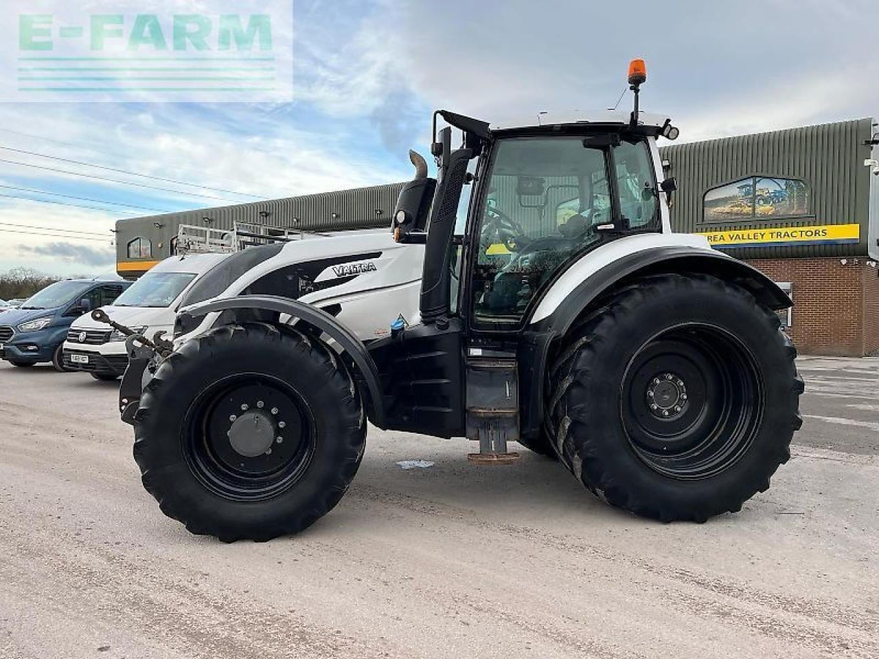 Valtra t234 - Traktorius: foto 2 Valtra t234 - Traktorius: foto 2